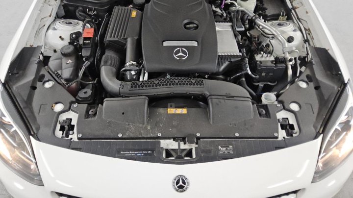 Mercedes-Benz SLC  2018