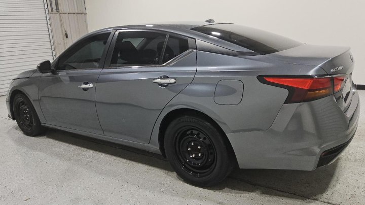 Nissan Altima  2020