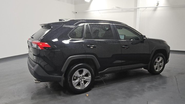 Toyota RAV4  2024