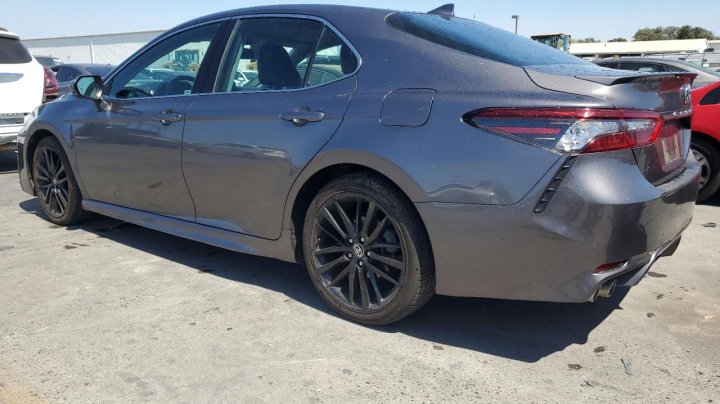 Toyota Camry  2022