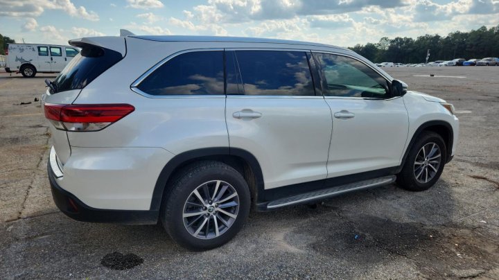 Toyota Highlander  2019