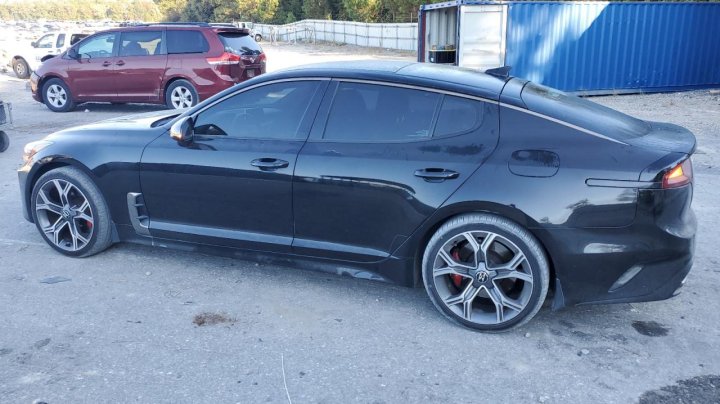 KIA STINGER  2019