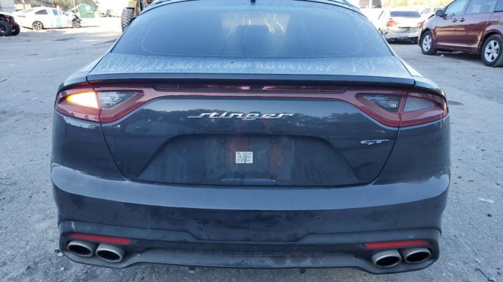 KIA STINGER  2019
