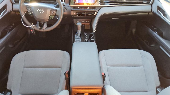 Toyota Camry  2025