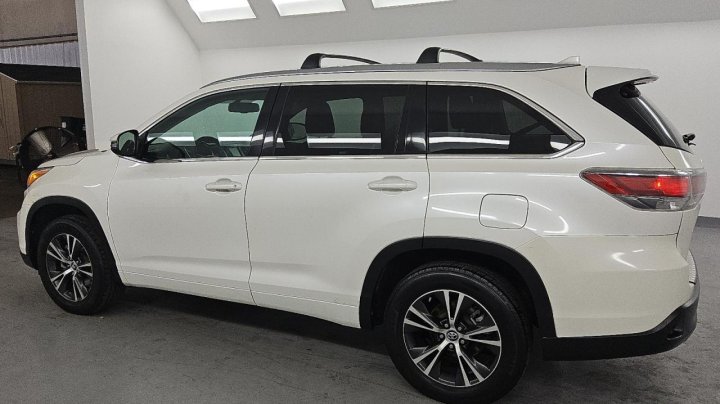 Toyota Highlander  2016