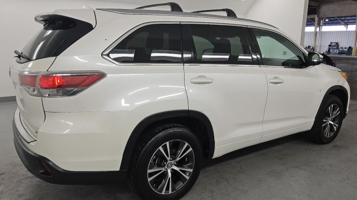 Toyota Highlander  2016