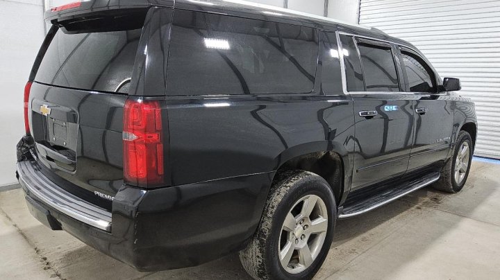 Chevrolet Suburban  2020