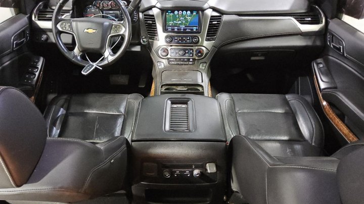 Chevrolet Suburban  2020