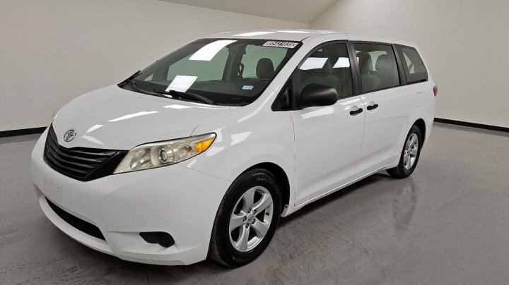 Toyota SIENNA  2016