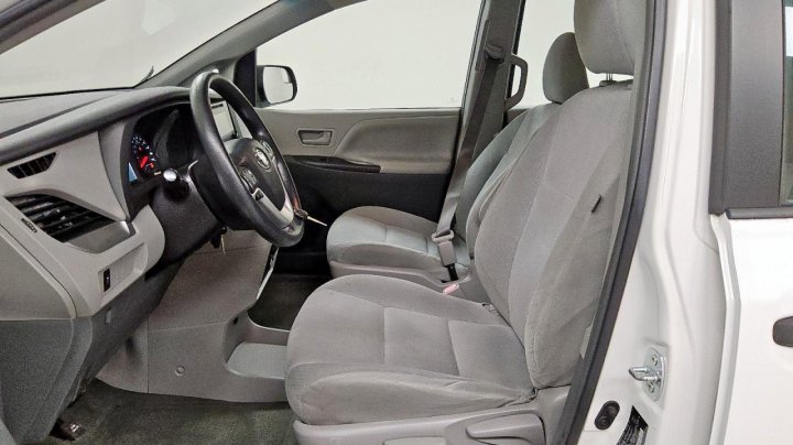 Toyota SIENNA  2016