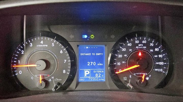 Toyota SIENNA  2016