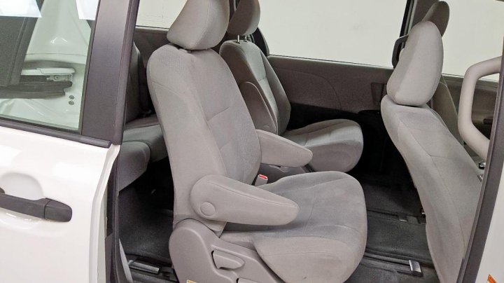 Toyota SIENNA  2016