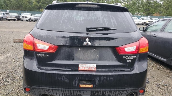 Mitsubishi OUTLANDER SPORT  2015