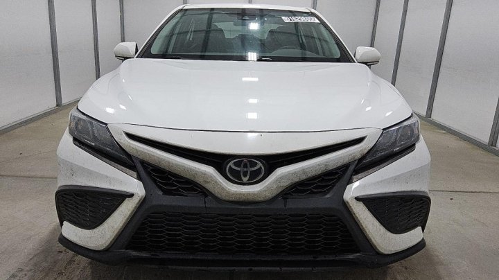 Toyota Camry  2023