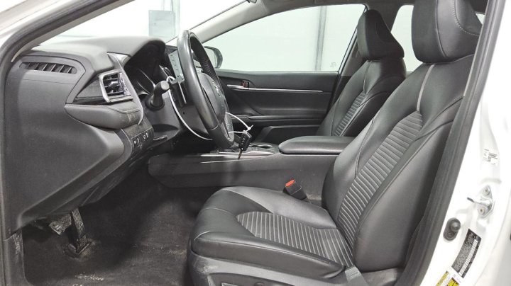 Toyota Camry  2023