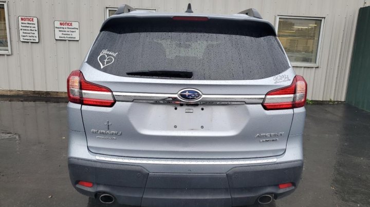 Subaru Ascent  2021