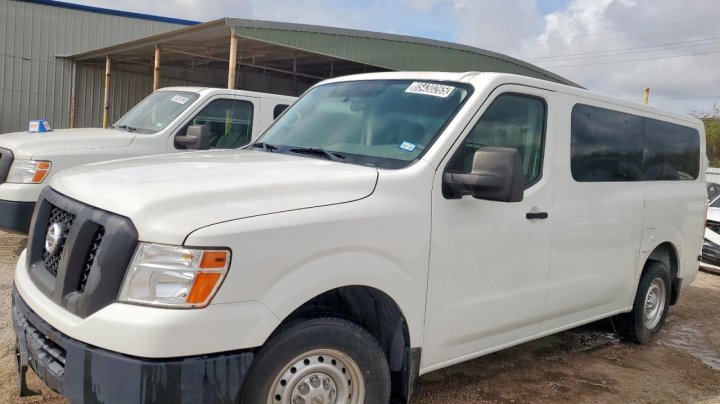 Nissan NV  2017