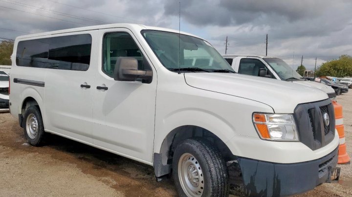 Nissan NV  2017