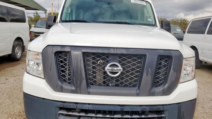 Nissan NV  2017