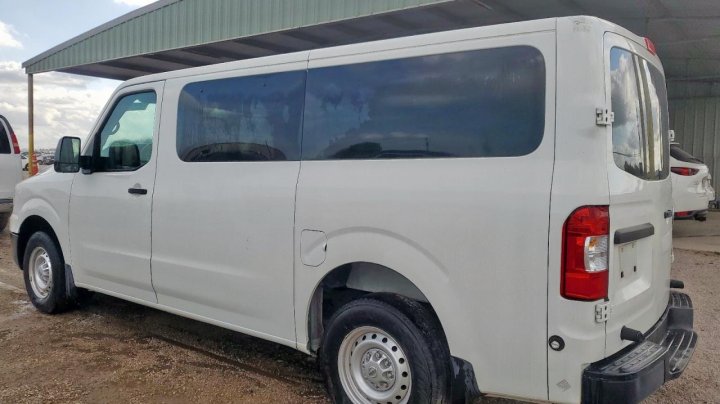 Nissan NV  2017