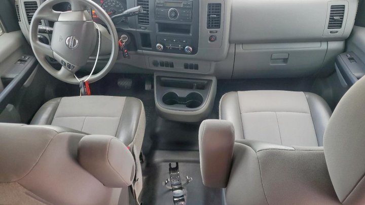Nissan NV  2017