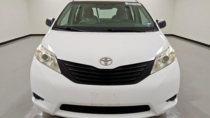 Toyota SIENNA  2016