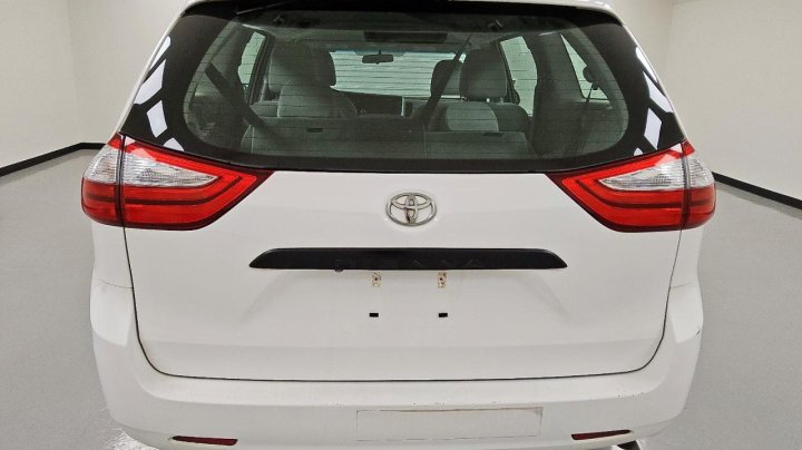 Toyota SIENNA  2016