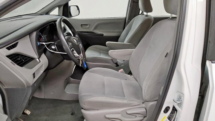 Toyota SIENNA  2016