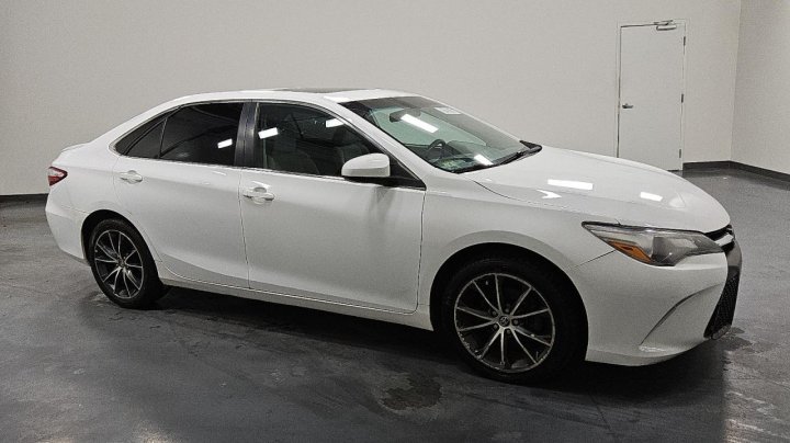 Toyota Camry  2015