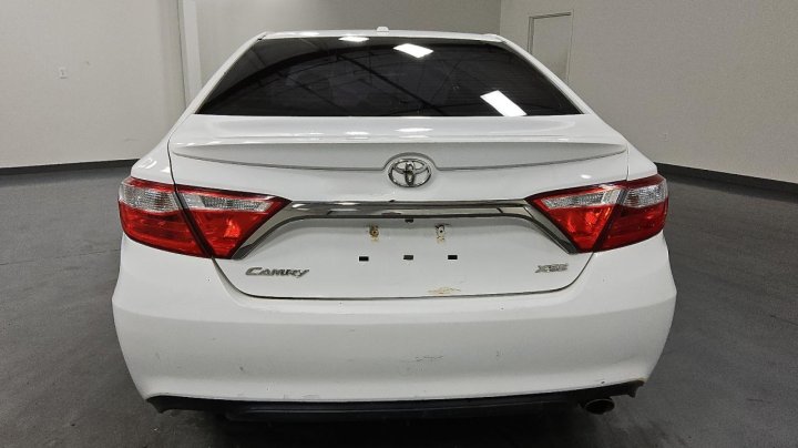 Toyota Camry  2015