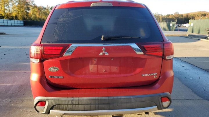 Mitsubishi Outlander  2018