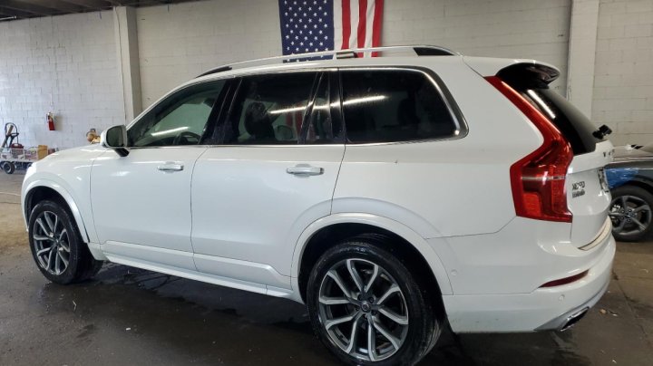 Volvo XC90  2018
