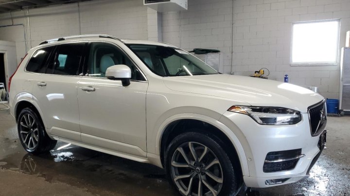 Volvo XC90  2018