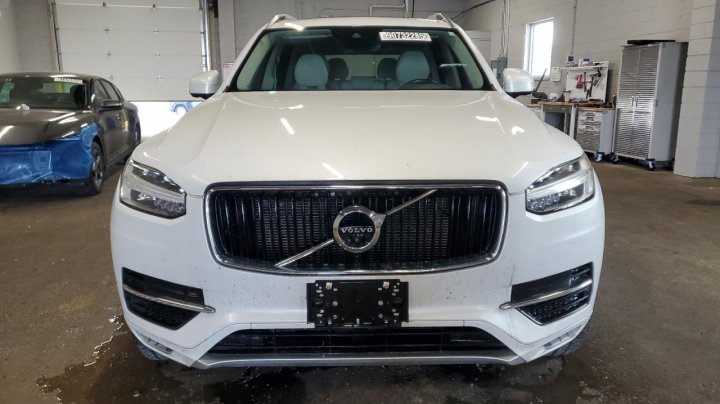 Volvo XC90  2018