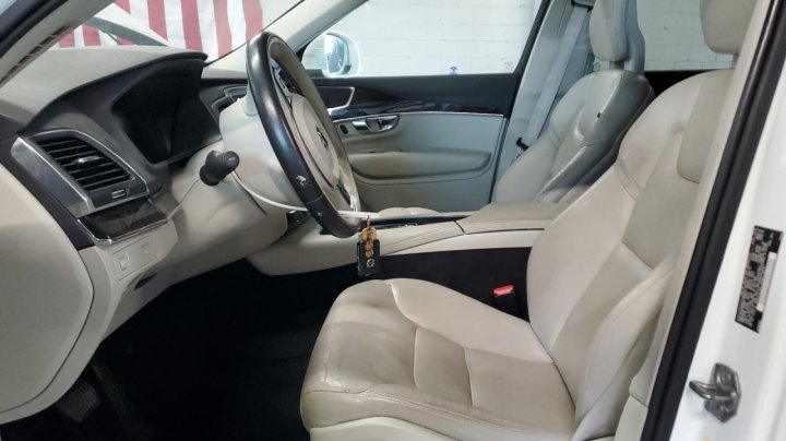 Volvo XC90  2018