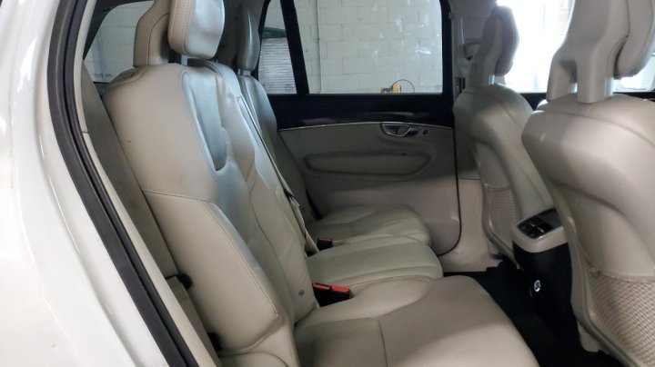 Volvo XC90  2018