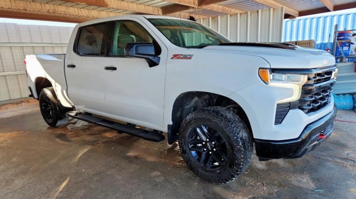 Chevrolet Silverado  2023