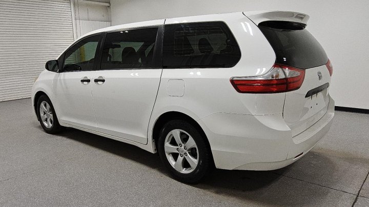 Toyota SIENNA  2016