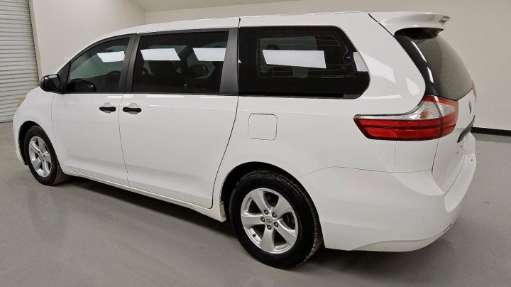 Toyota SIENNA  2016