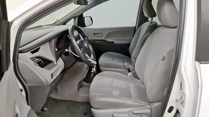 Toyota SIENNA  2016