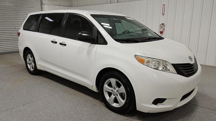 Toyota SIENNA  2016