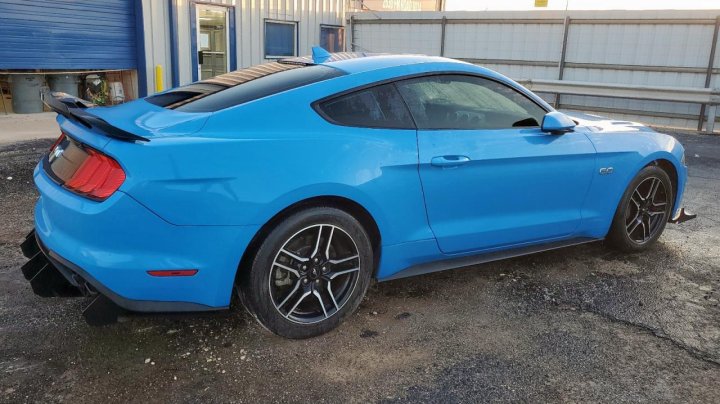 Ford MUSTANG  2023