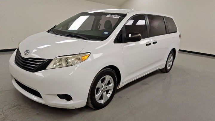Toyota SIENNA  2016