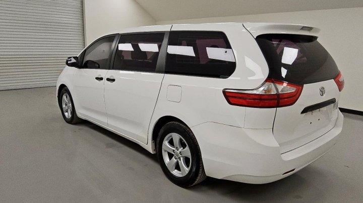 Toyota SIENNA  2016