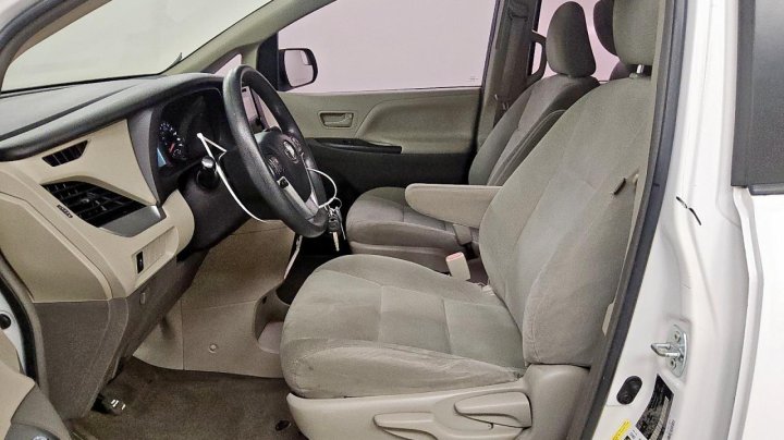 Toyota SIENNA  2016
