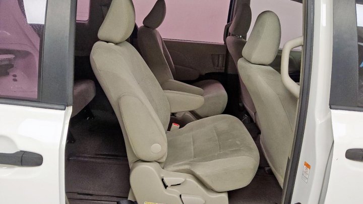 Toyota SIENNA  2016