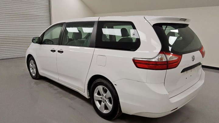 Toyota SIENNA  2016
