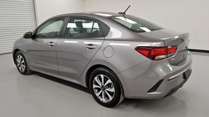 KIA RIO  2023