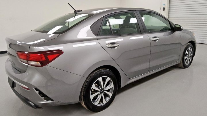 KIA RIO  2023