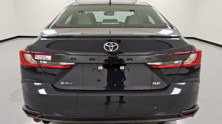 Toyota Camry  2025